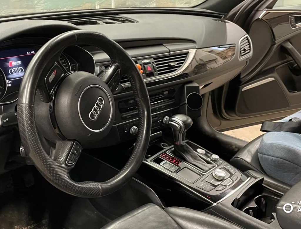 Audi S6 (C7) salono remontas po